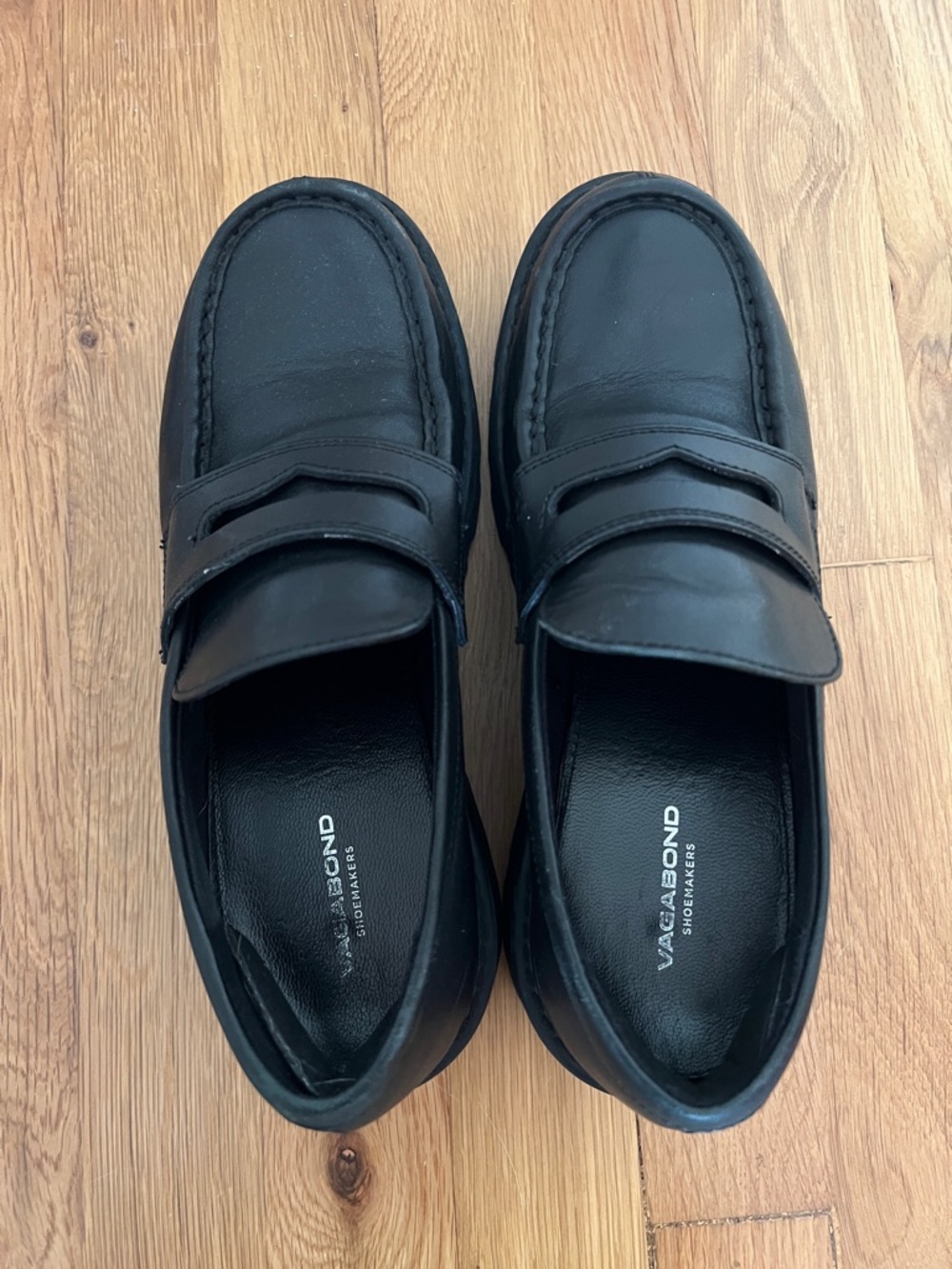 Vagabond Lug Sole Loafers - Picture 9 of 9
